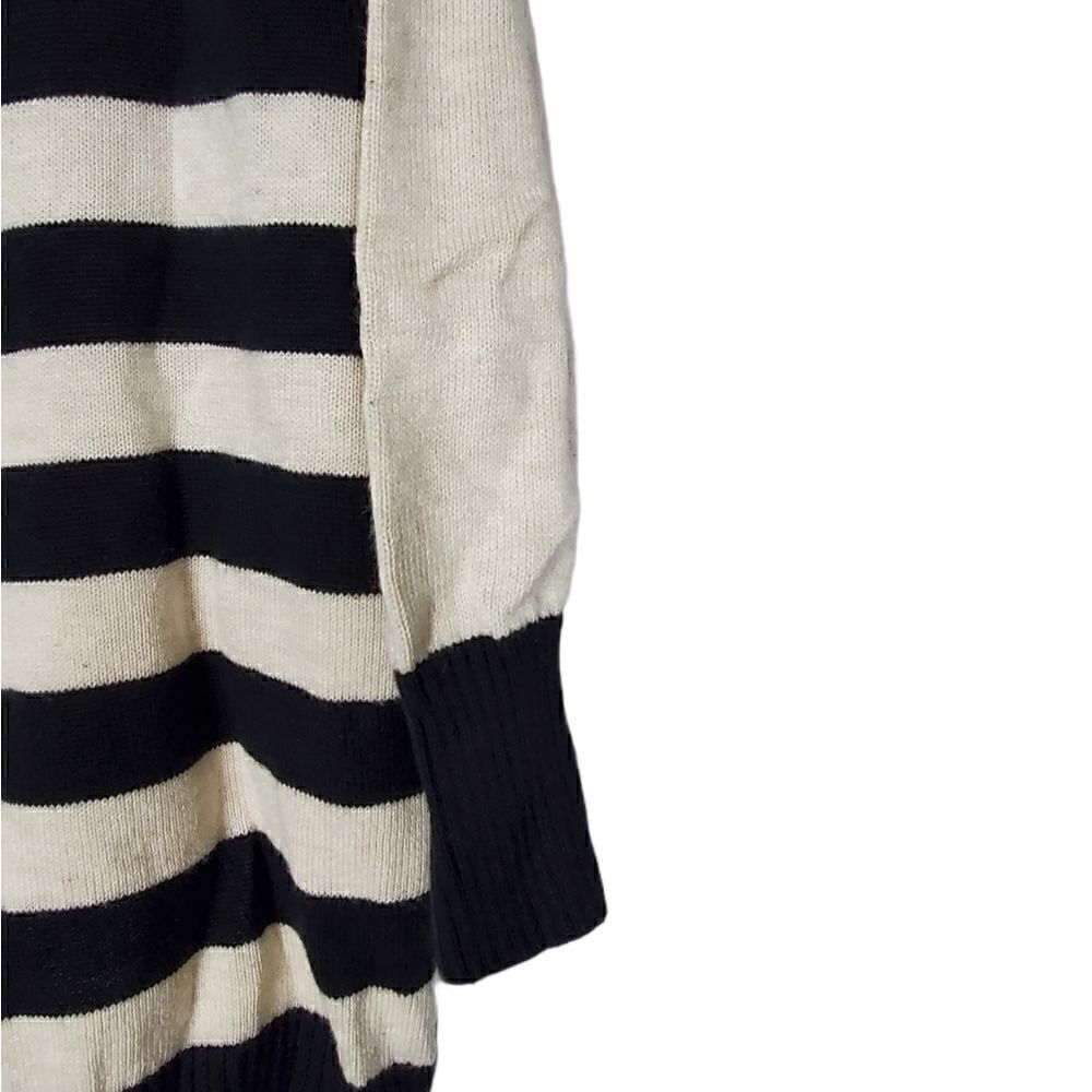 Onea Multimedia Zip Sweater - Picture 7 of 10